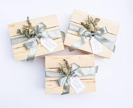 5 Premium Curated Gift Box Ideas for Your Wedding Sponsors